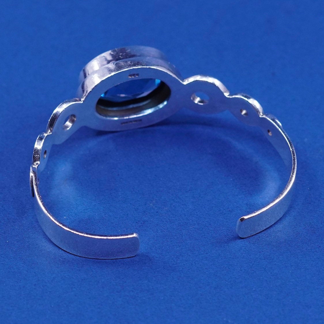 5.75" Lori Bonn Sterling silver handmade bangle bracelet 925 cuff w/ blue topaz