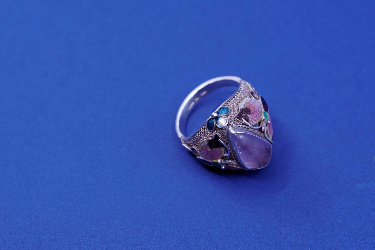sz 11, gold over Sterling 925 silver ring w/ amethyst and enamel butterfly