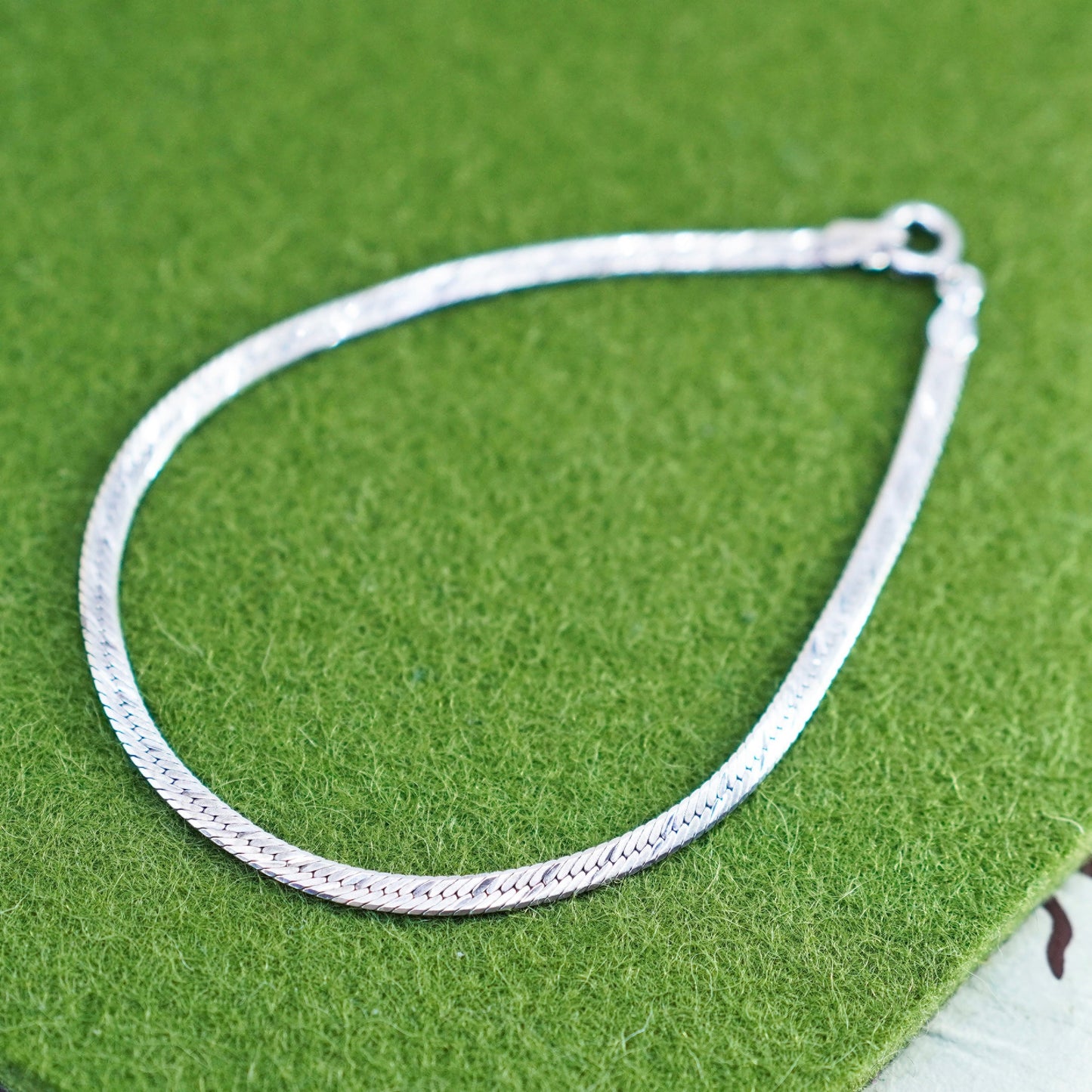 7”, 3mm, Vintage sterling silver bracelet, textured 925 herringbone chain