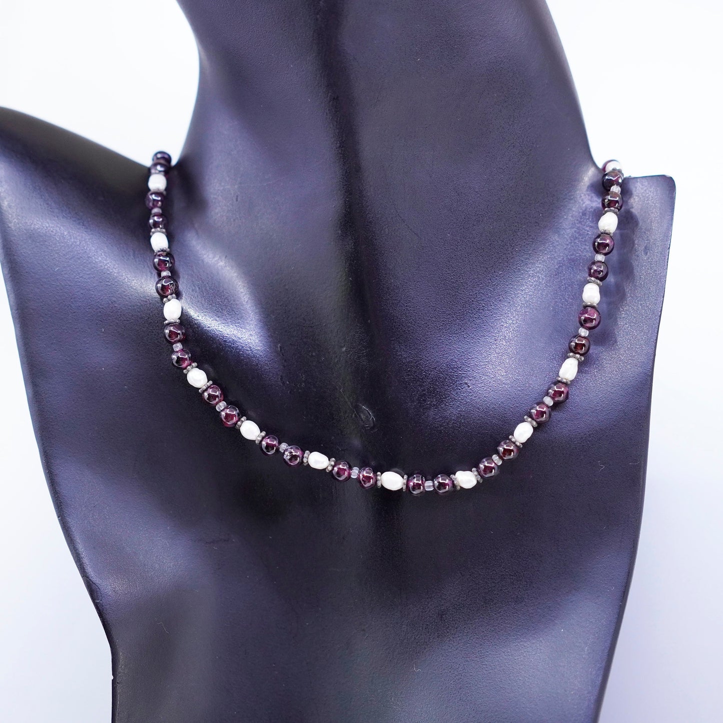 17”, vintage Sterling 925 silver handmade necklace with garnet pearl beads