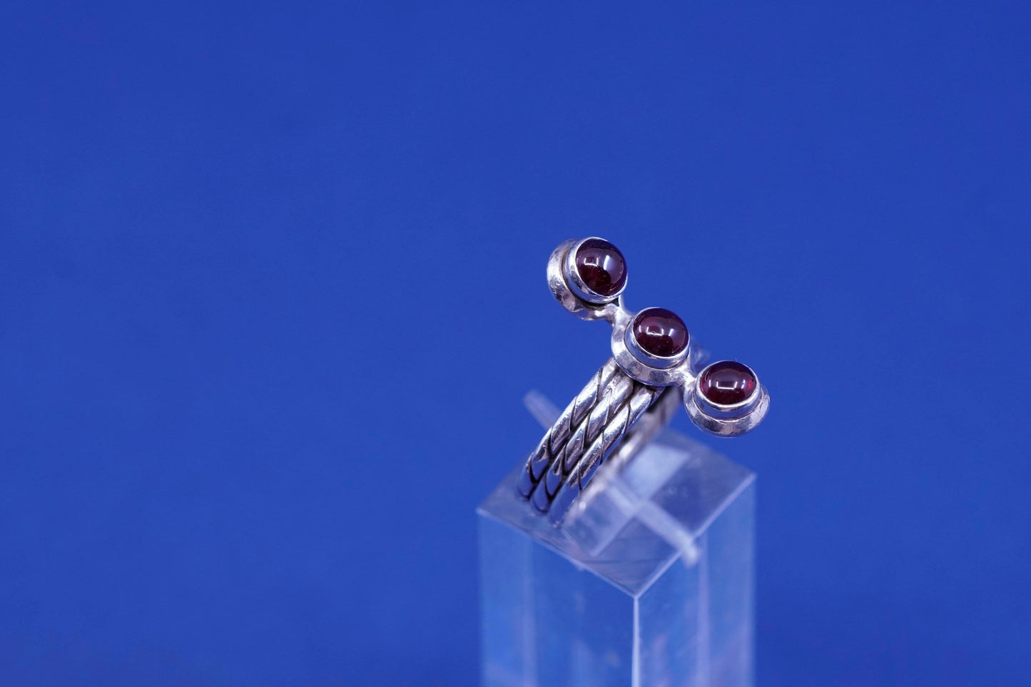 Size 6.25, vintage Sterling 925 silver handmade ring with garnet