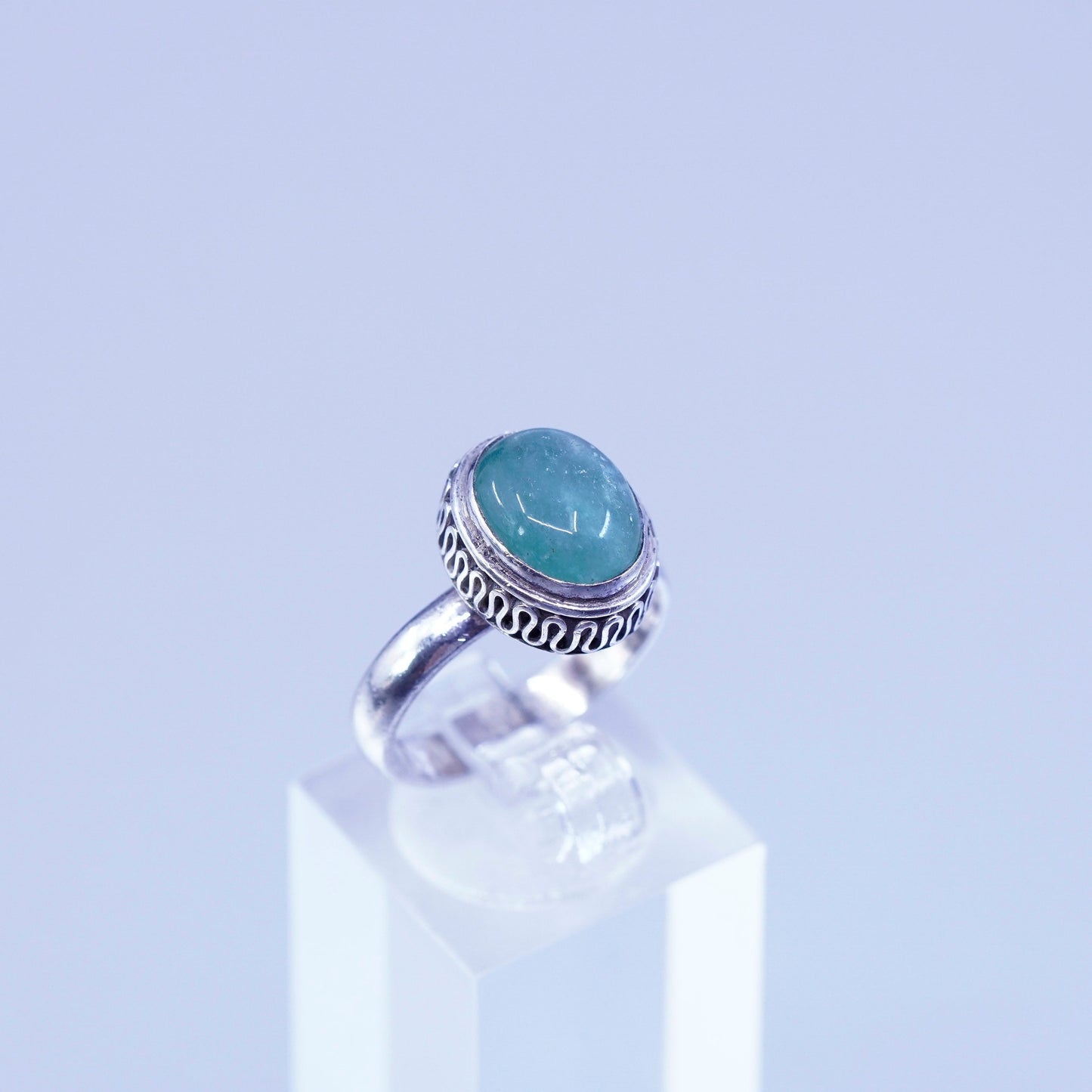 Size 5.5, vintage Sterling 925 silver handmade ring with jade and cable