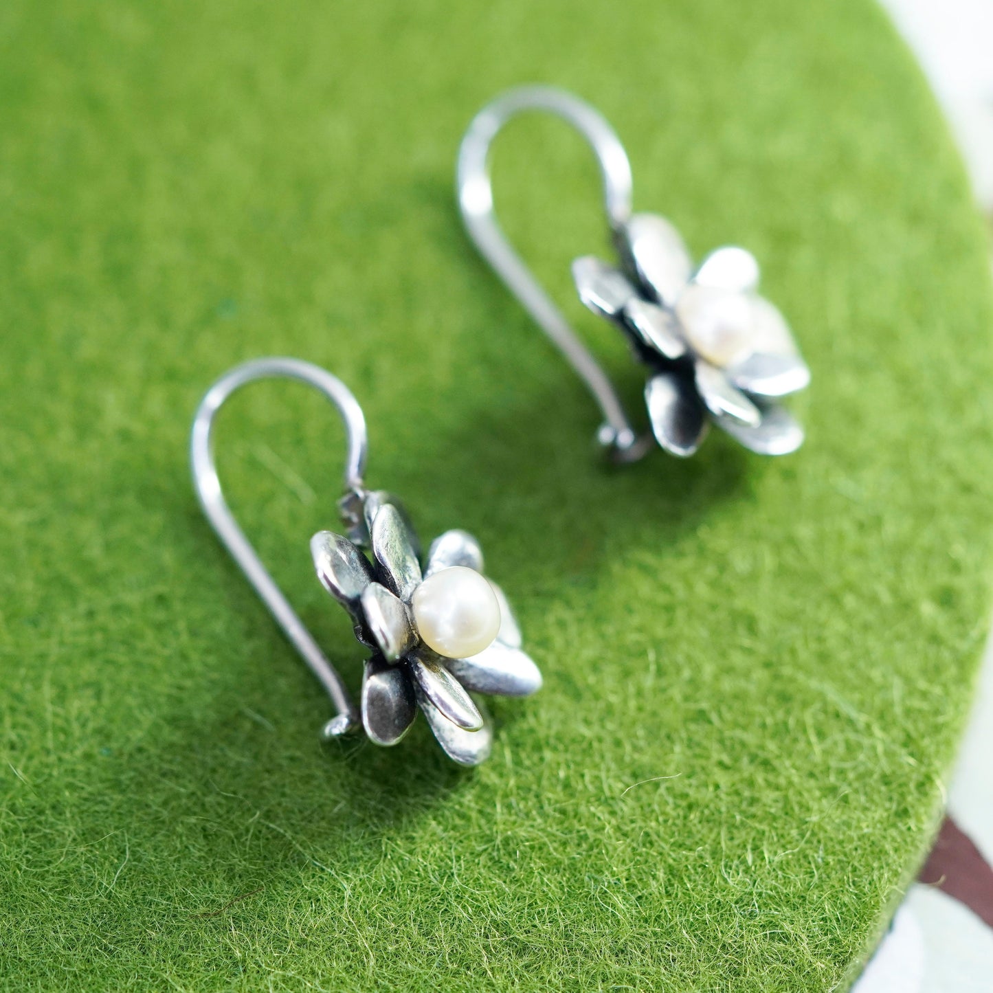 Retired Silpada Sterling Silver “Love Bloom” Flower Pearl 925 Earrings W1768