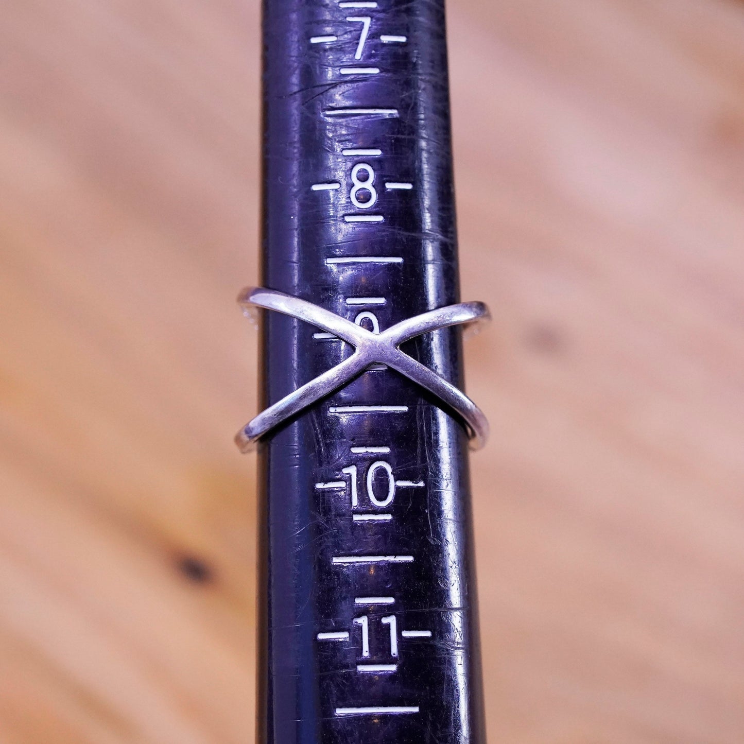 Size 9, vintage Sterling silver handmade ring, 925 cross band with cz