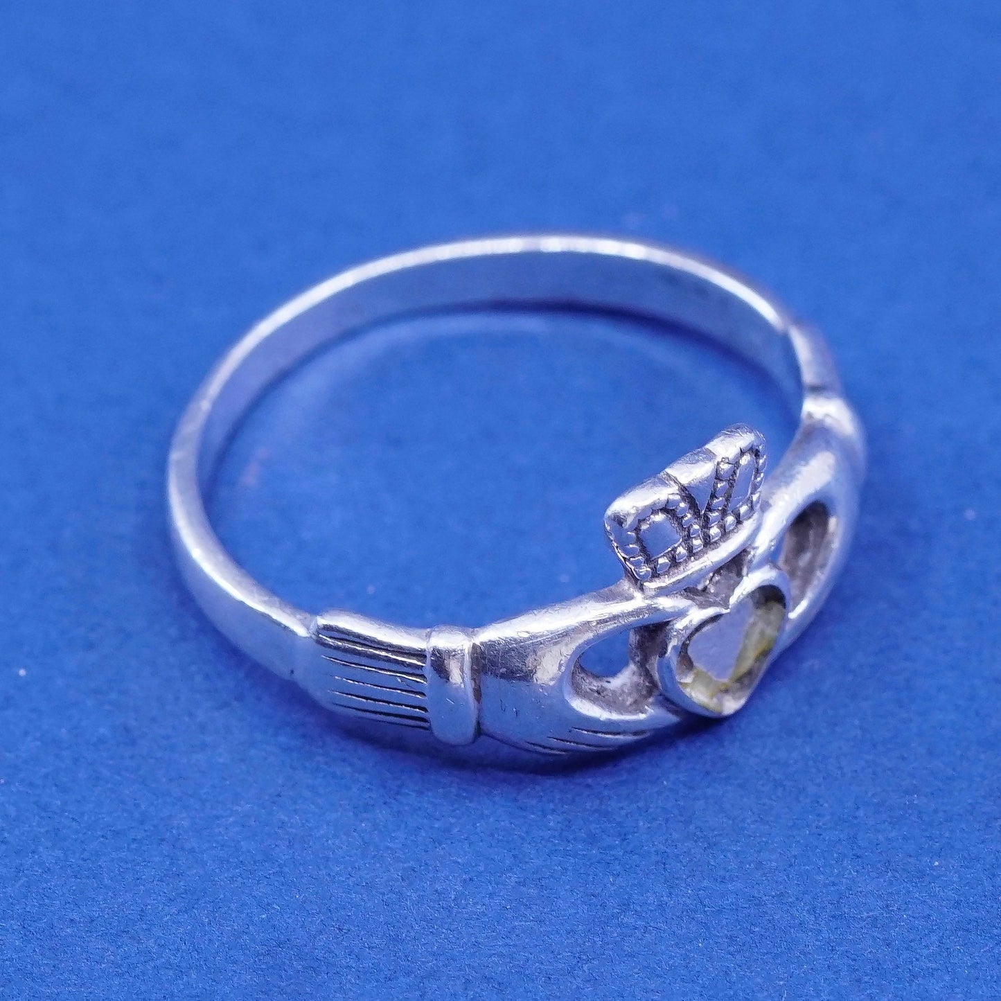 sz 9, vtg Ireland Solvar sterling silver claddagh ring, holding heart 925 band