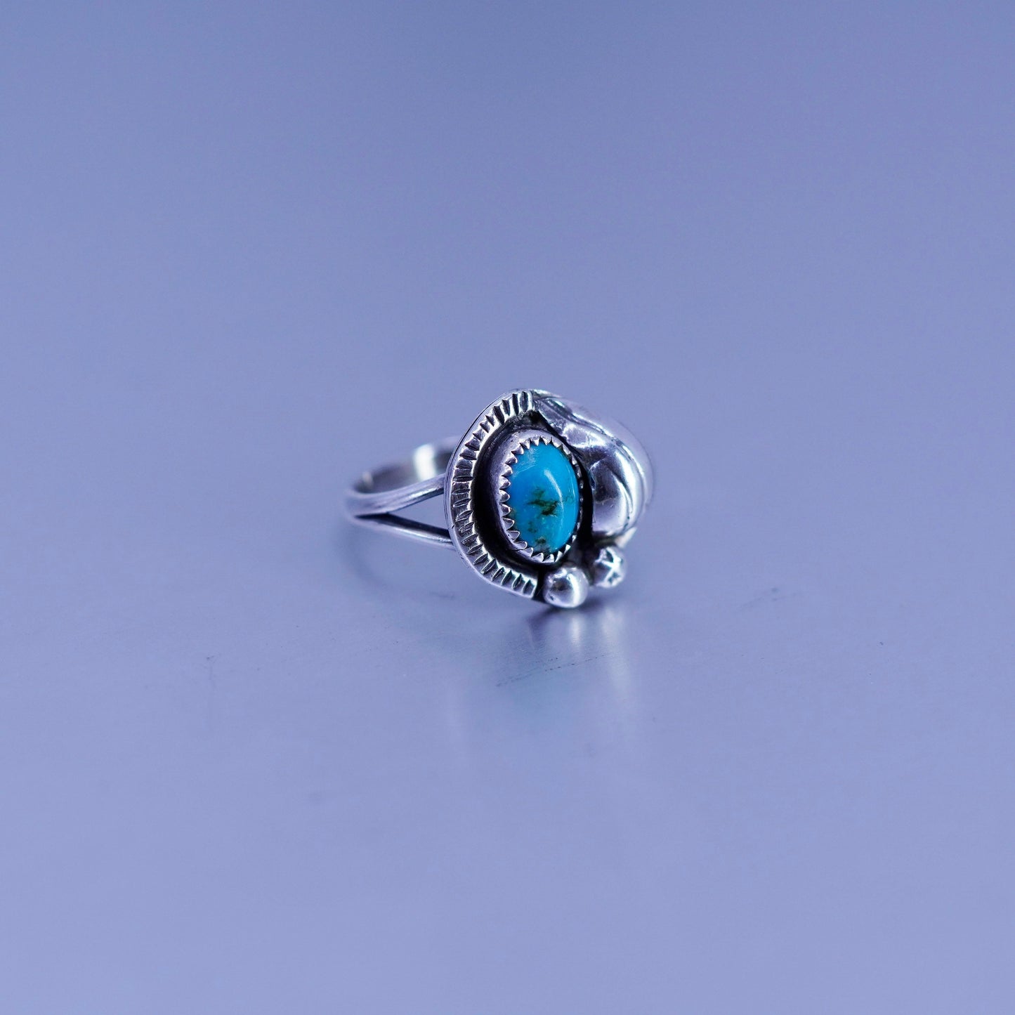 Size 6.5, Native American navajo Sterling 925 silver ring turquoise feather