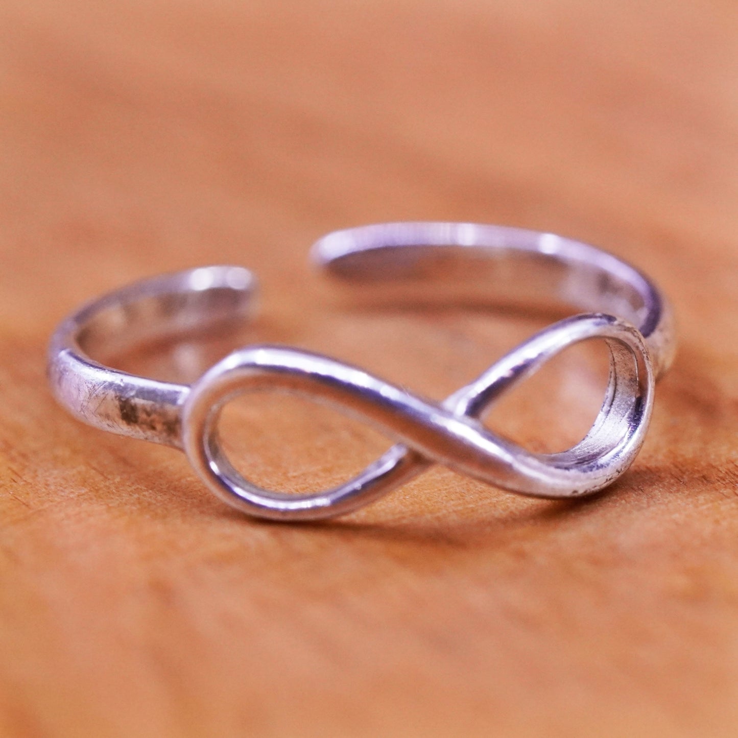 Size 2.5, vintage Sterling silver handmade ring, 925 infinity loop band