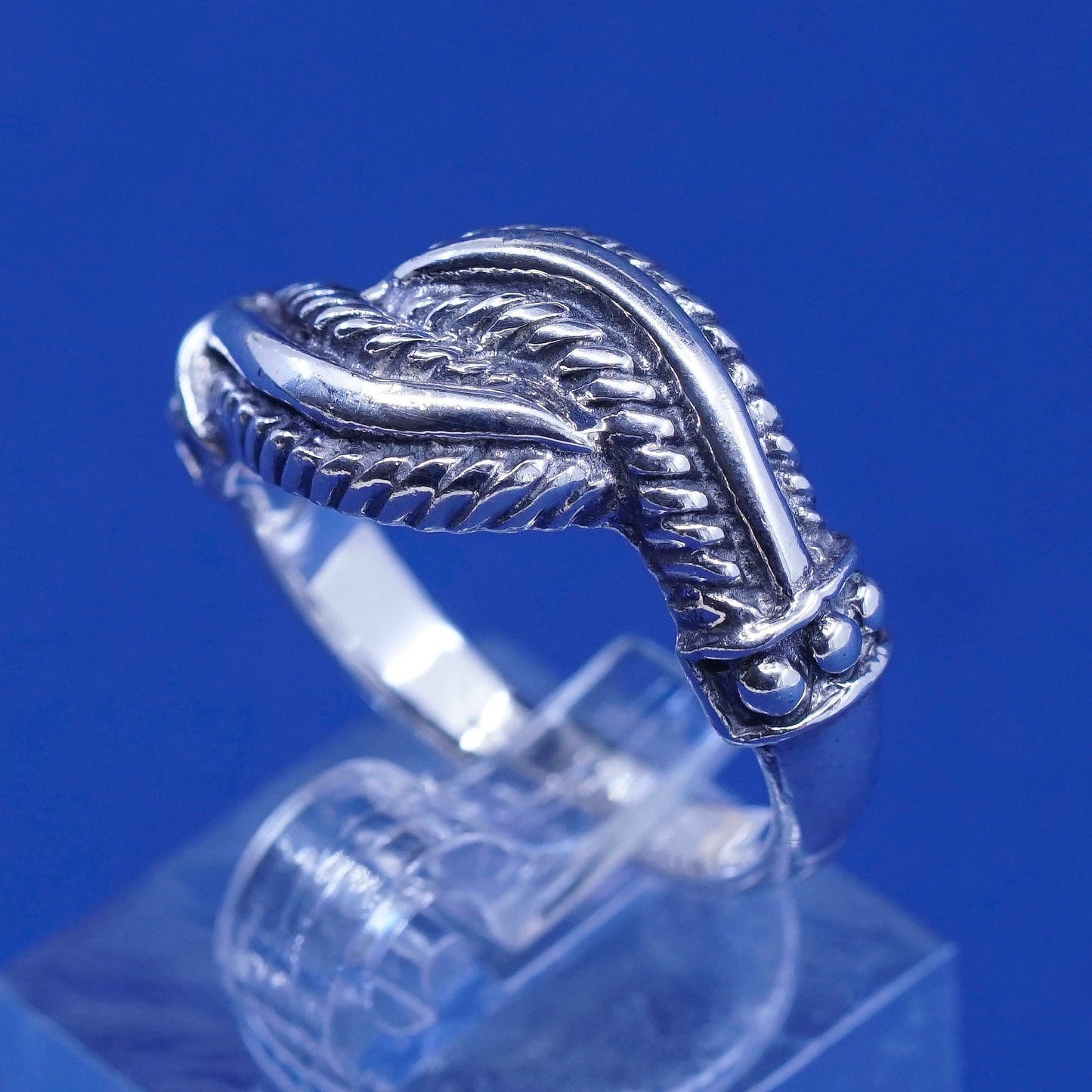 Size 8, vintage Sterling 925 silver handmade ribbed cable ring