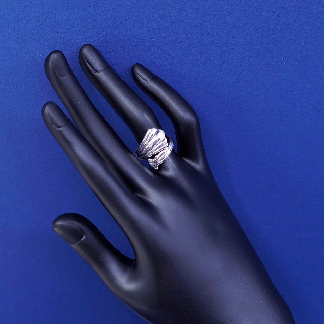 Size 5.5, vtg Sterling silver handmade ring, 925 spoon band