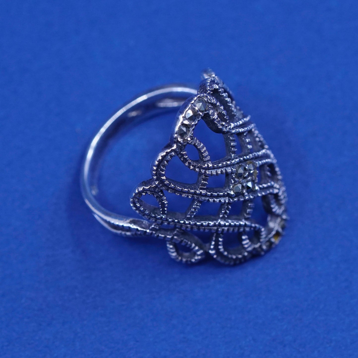 Size 5.5, vtg sterling silver handmade ring, 925 woven band w/ marcasite