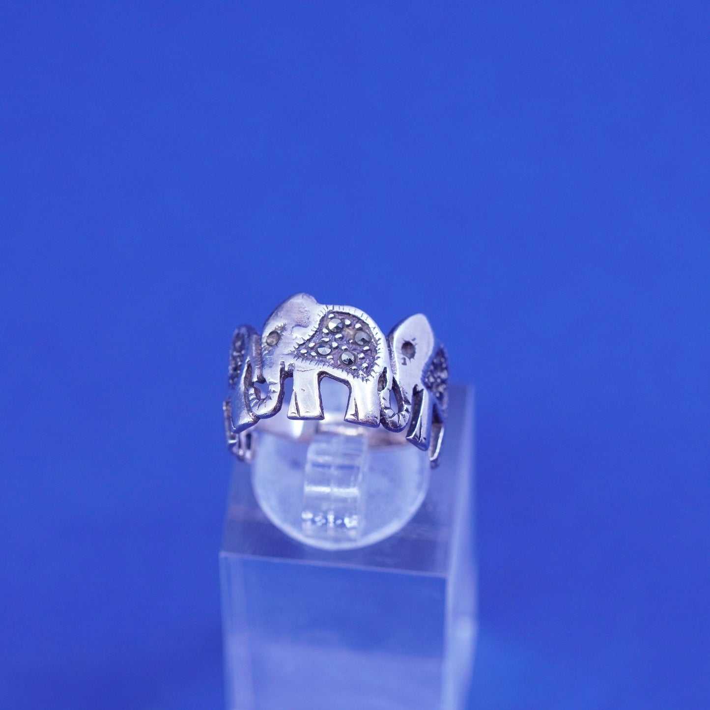 Size 4.25, vtg Sterling silver handmade ring, 925 elephant band with marcasite