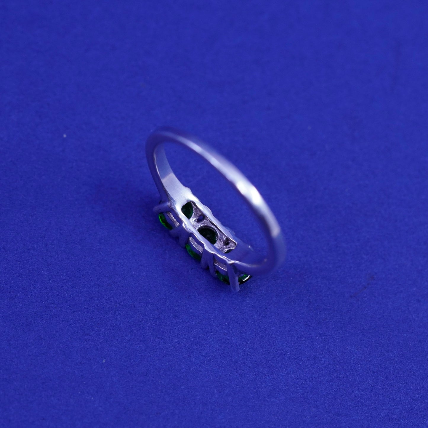 Size 7, vintage Sterling silver handmade ring, 925 stackable band with peridot