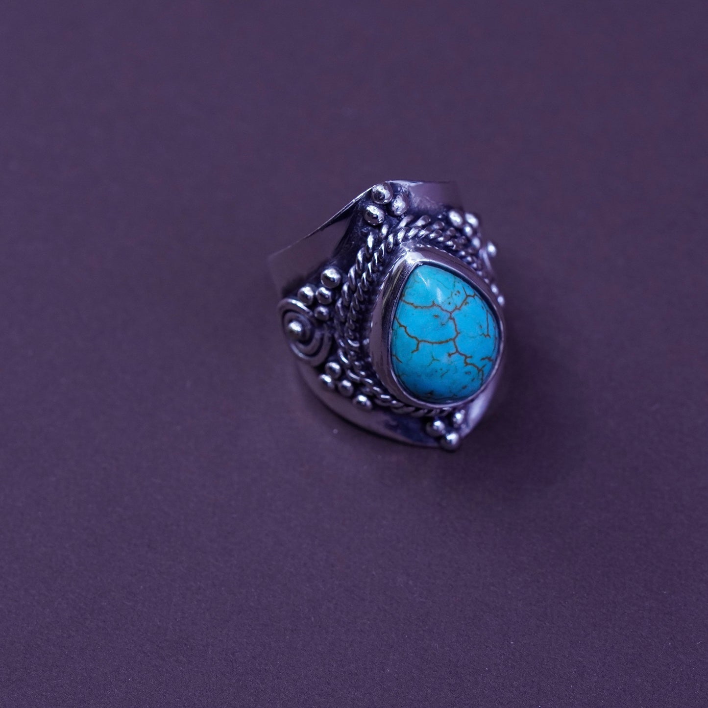 Size 9, Sterling 925 silver ring, Native American, Navajo w/ teardrop turquoise