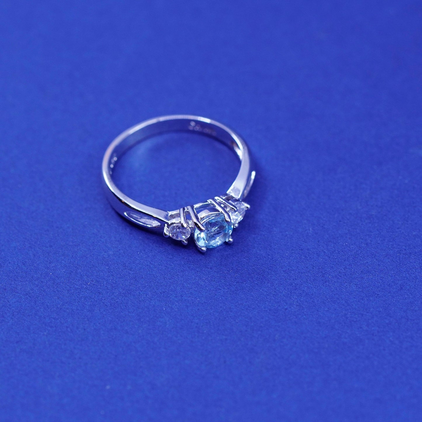 Size 8, vintage sterling 925 silver handmade ring with blue topaz