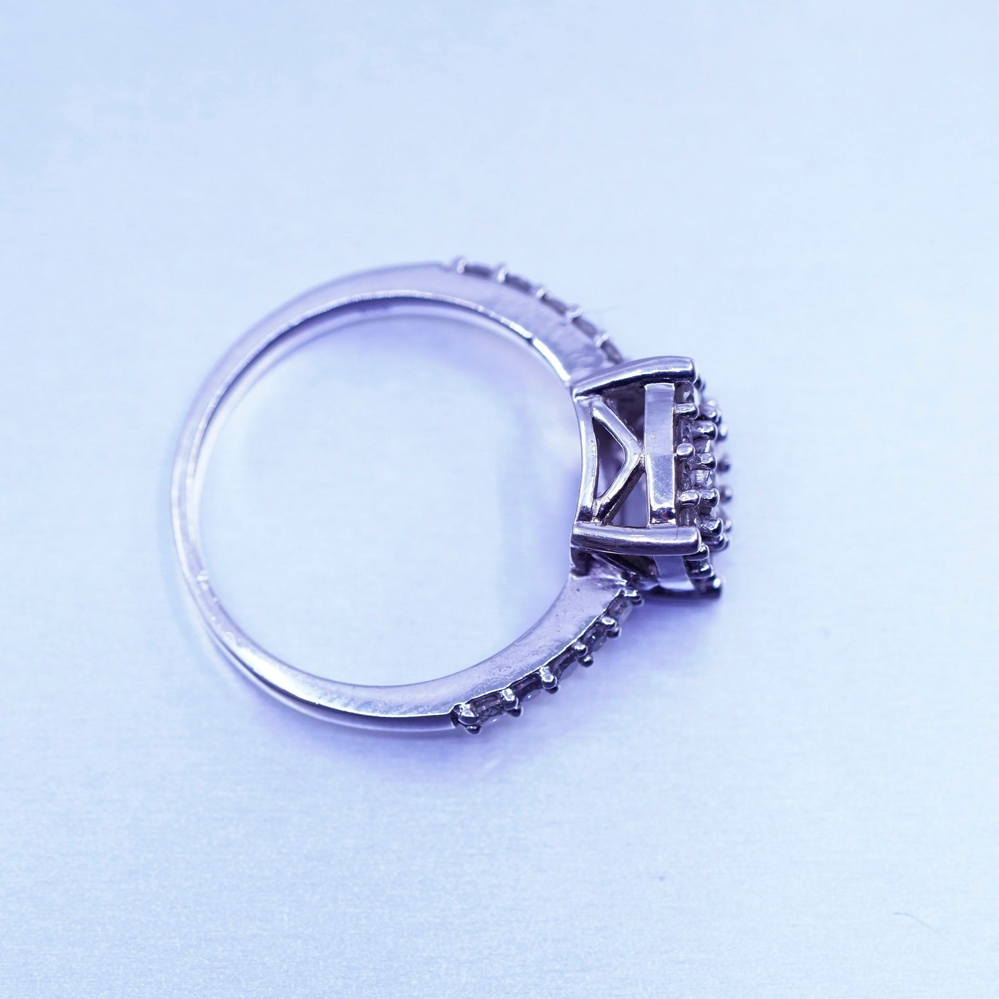 Size 6, vintage Sterling 925 silver ring with genuine cluster diamond