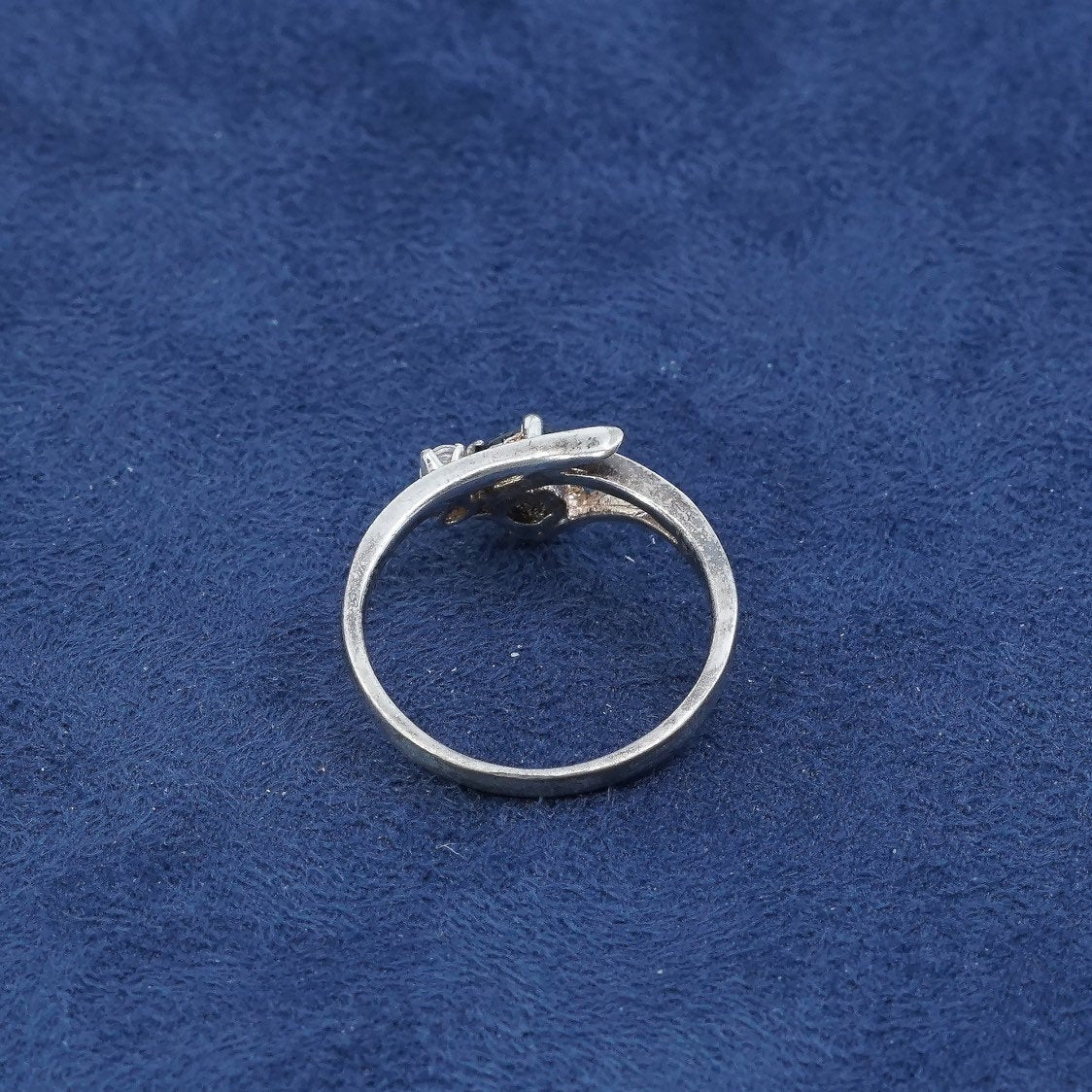 Size 8, vtg Sterling silver handmade ring, 925 w/ sapphire n CZ