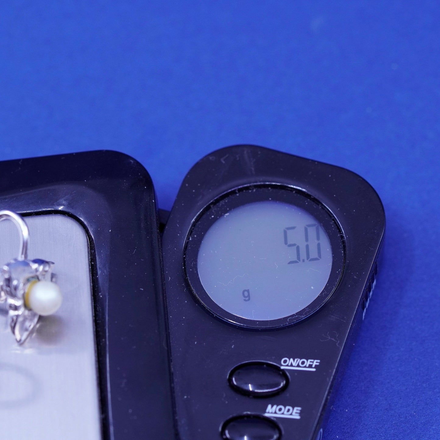 Vintage Sterling 925 silver screw back earrings with pearl