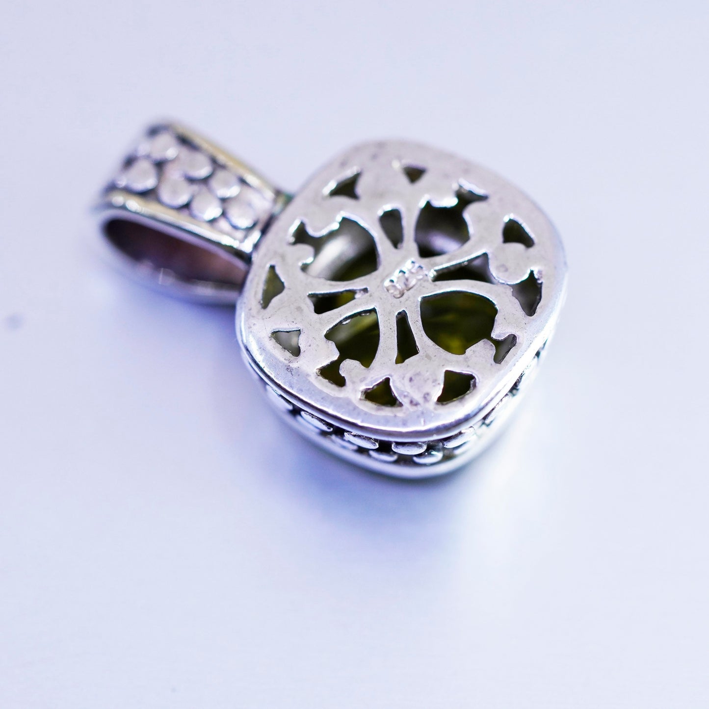 antique sterling 925 silver handmade bead textured pendant with peridot
