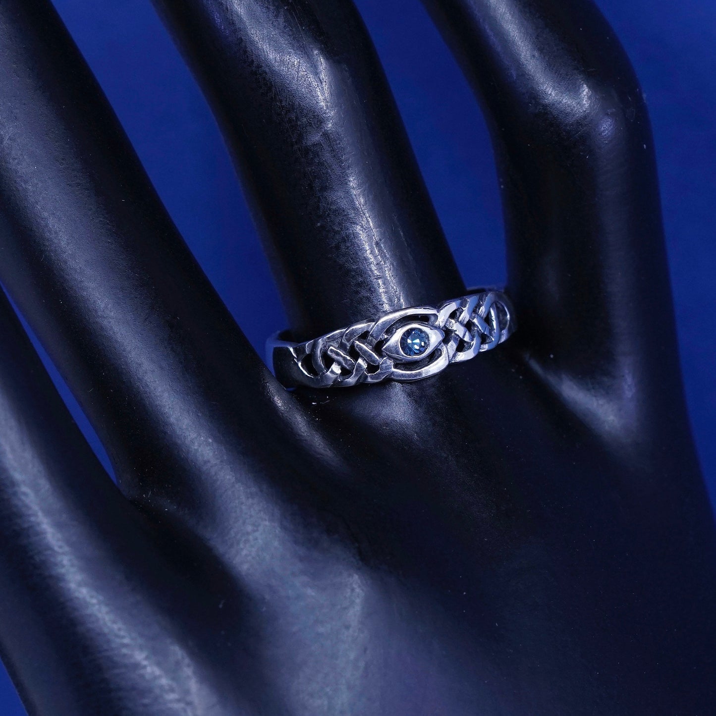Size 7, vintage Sterling silver handmade ring, filigree 925 band