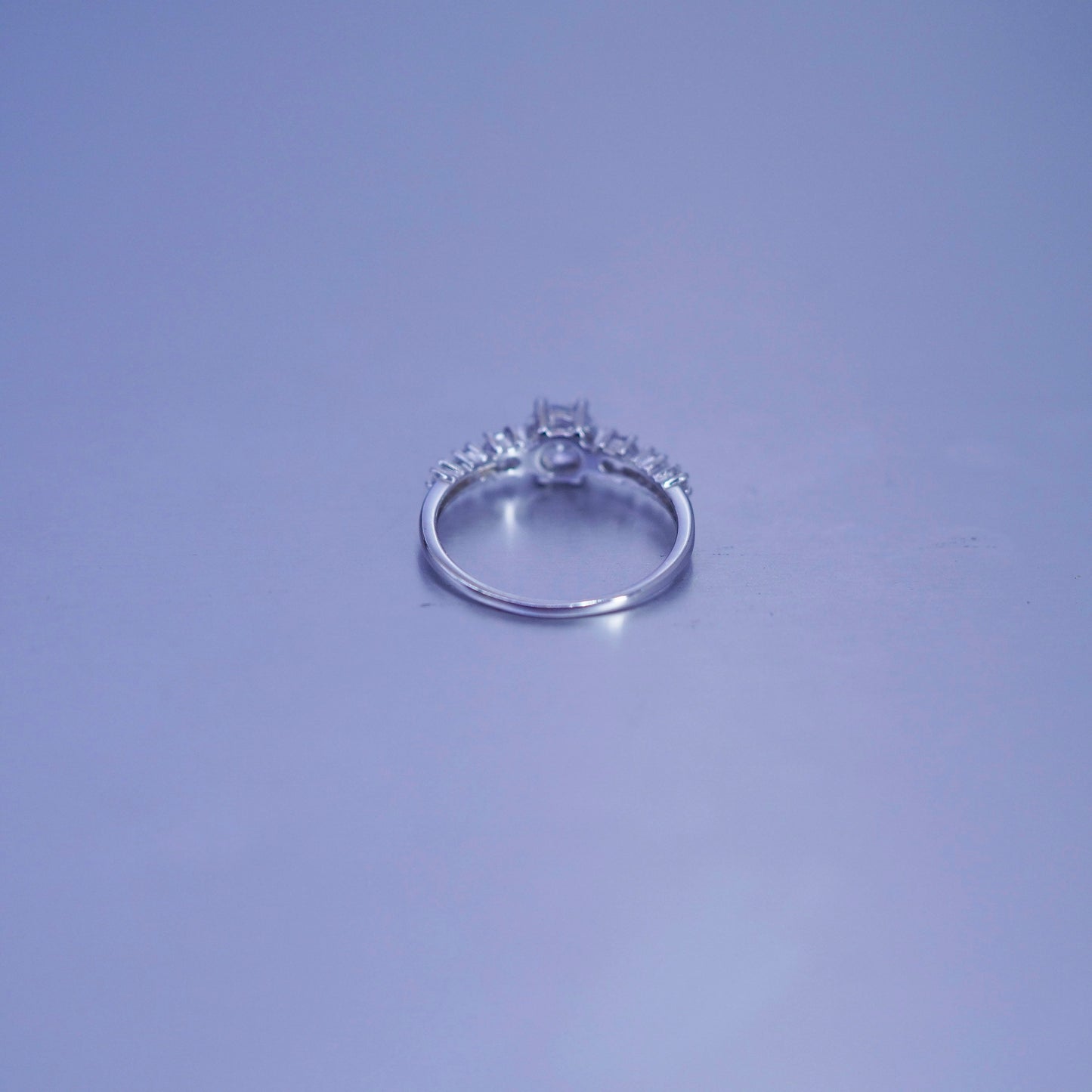 Size 8, vintage Sterling 925 silver handmade band ring with cluster Cz