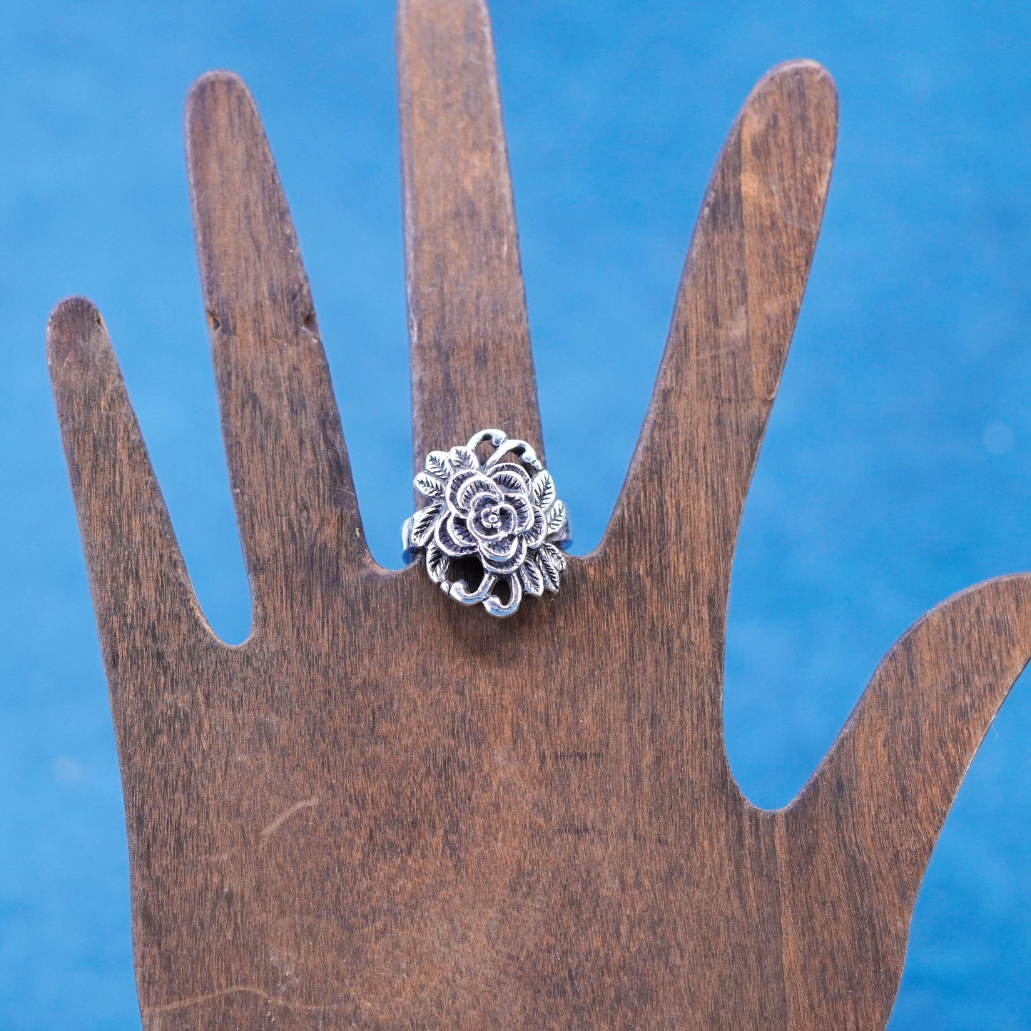Size 7.5, vintage Sterling silver handmade ring, 925 rose flower leaves