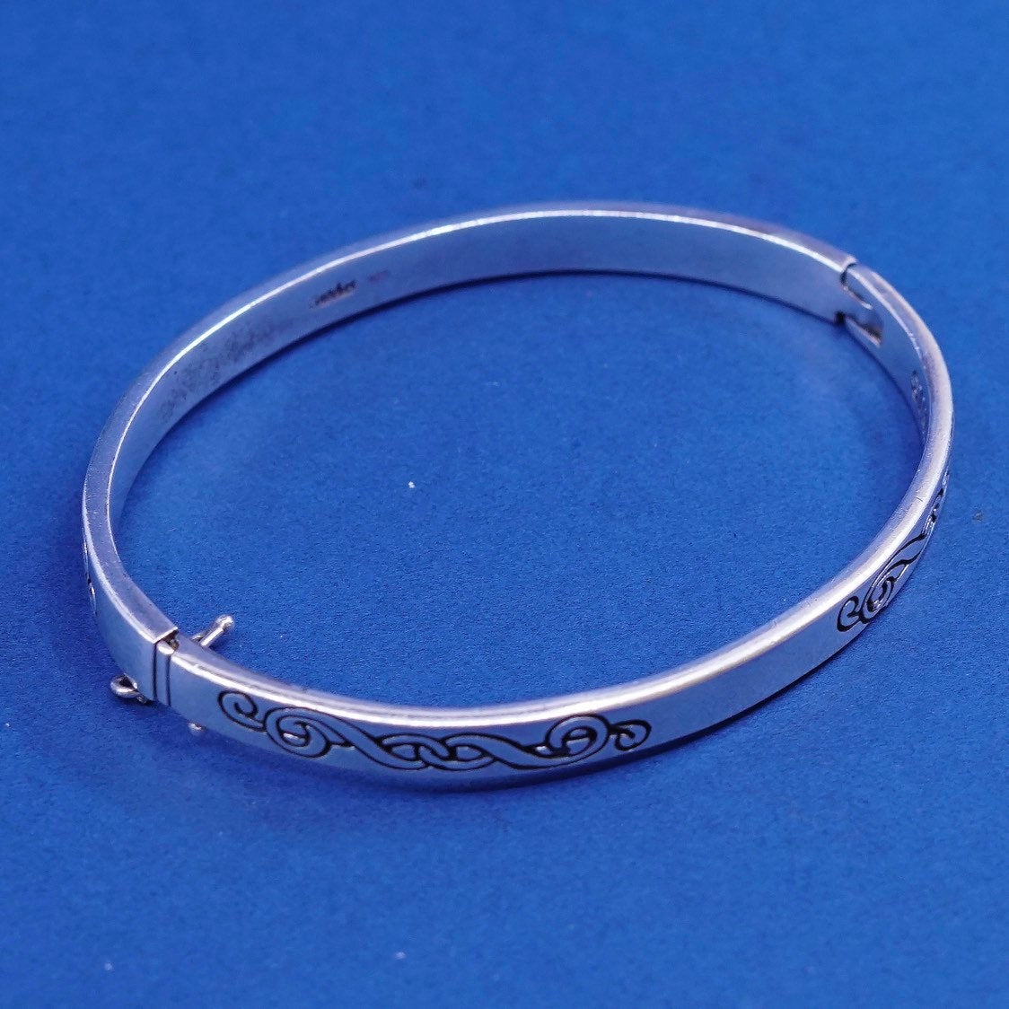 6.75", geo art Sterling silver handmade bracelet, 925 bangle, "sing as though