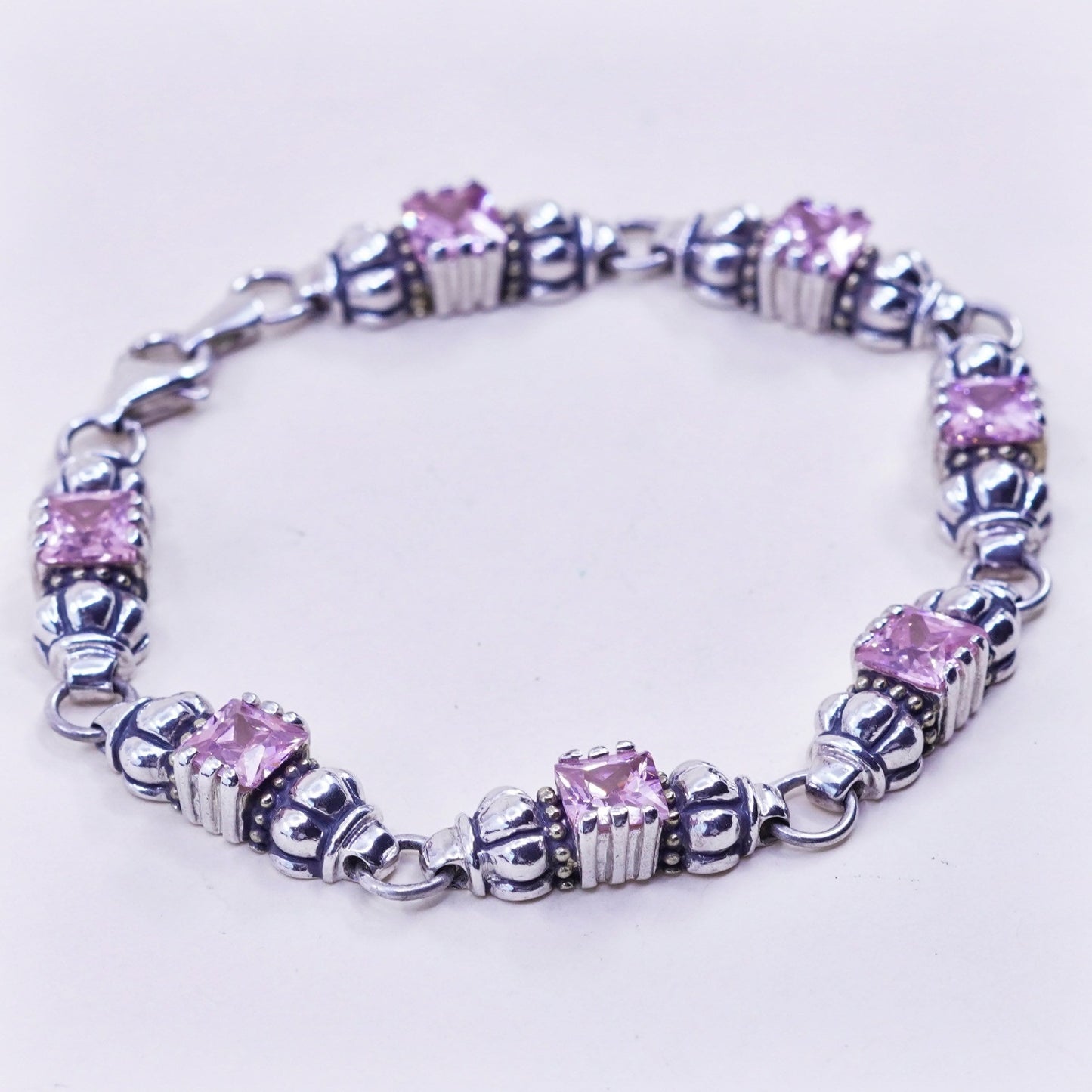 7”, Vintage Sterling 925 silver ribbed bracelet with pink crystals