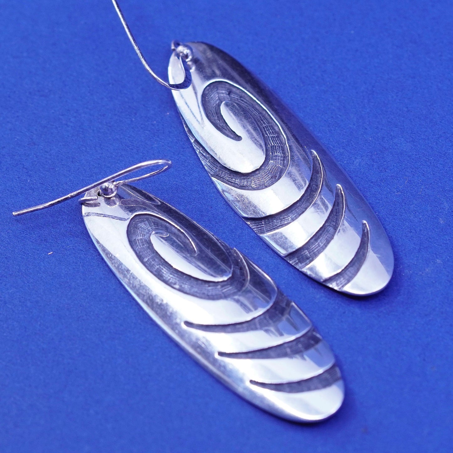 Vintage Native American designer sterling 925 silver handmade swirly earrings