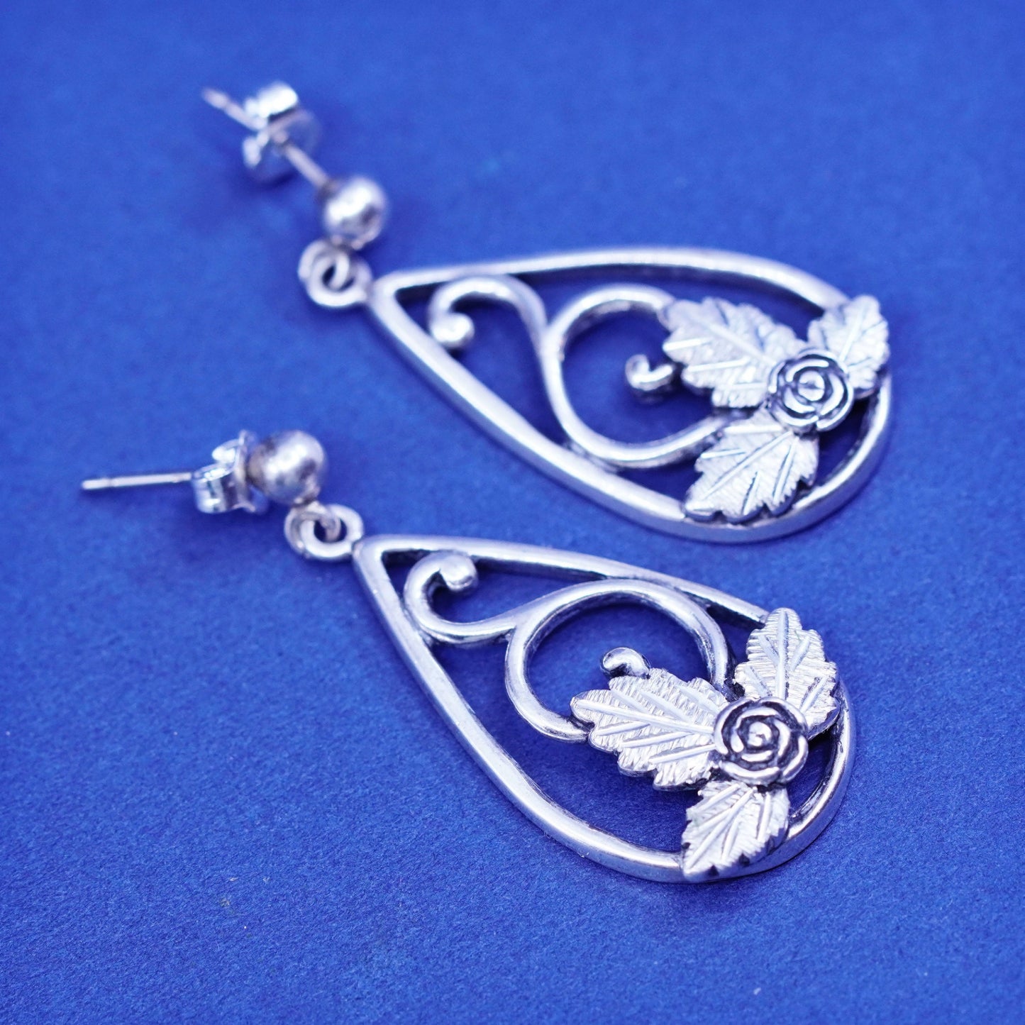 vintage black hill Sterling silver handmade rose vine and leaves teardrop