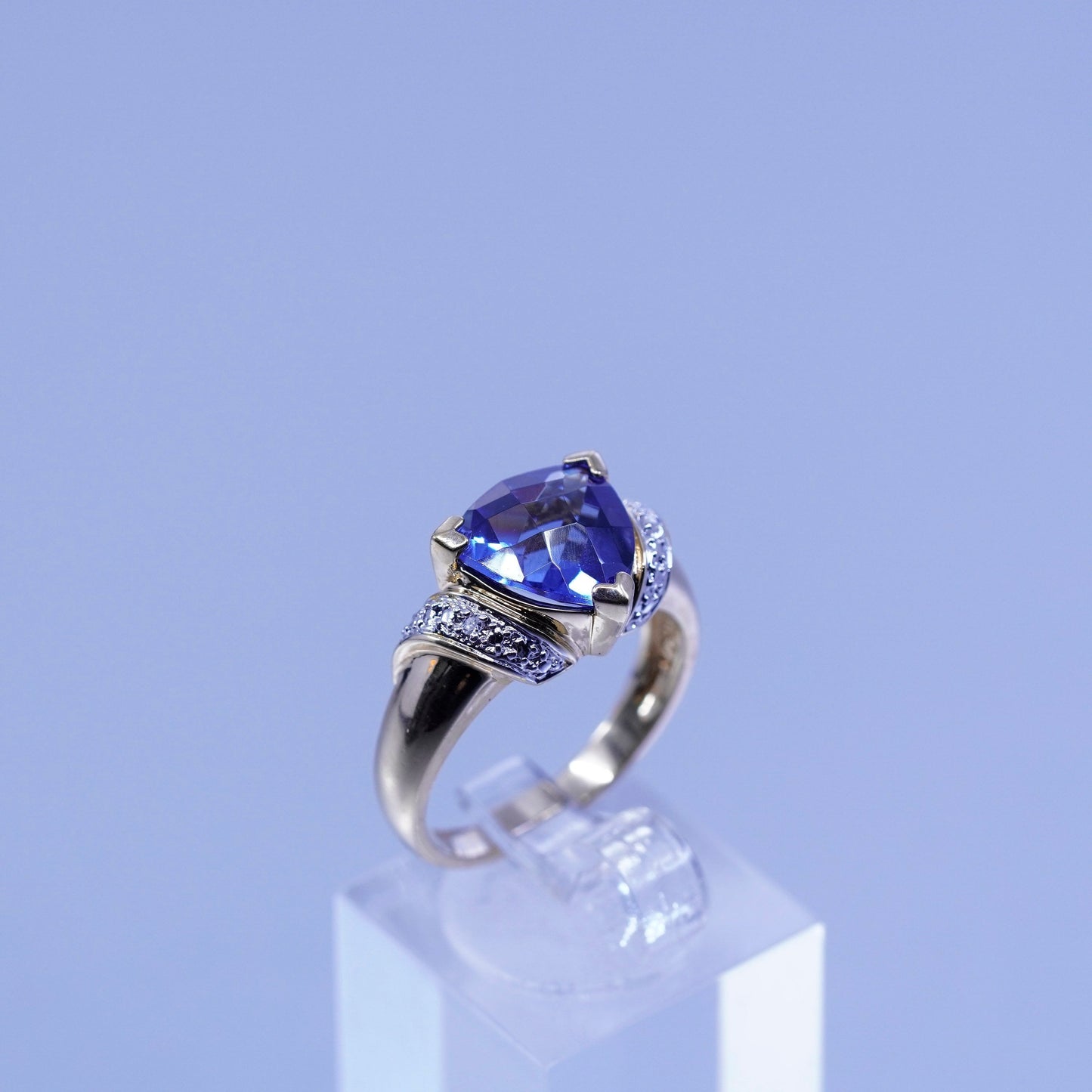 Size 8, vintage vermeil gold filled Sterling 925 silver ring blue topaz diamond