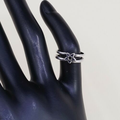 Size 2.75, Vtg Sterling Silver handmade open end Ring. 925 Band W/ Star