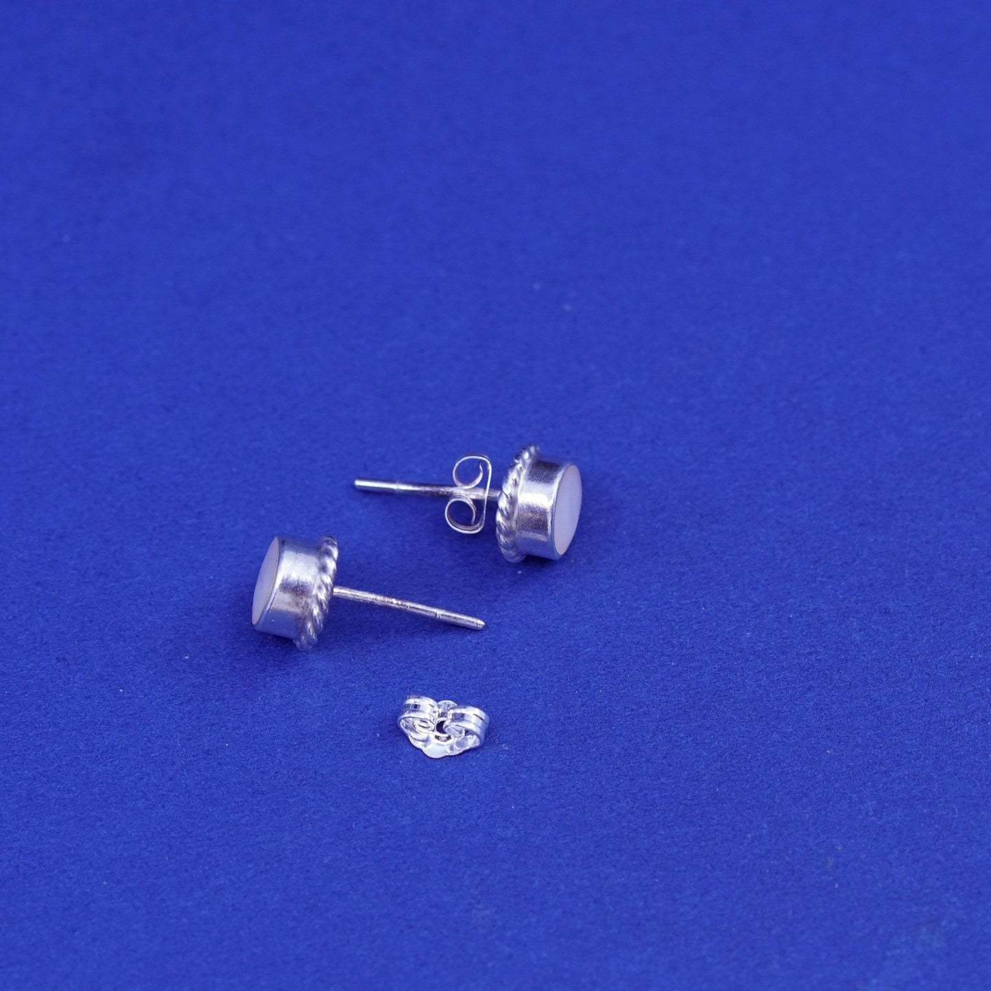 Vintage Sterling 925 silver studs with mother of pearl, earrings
