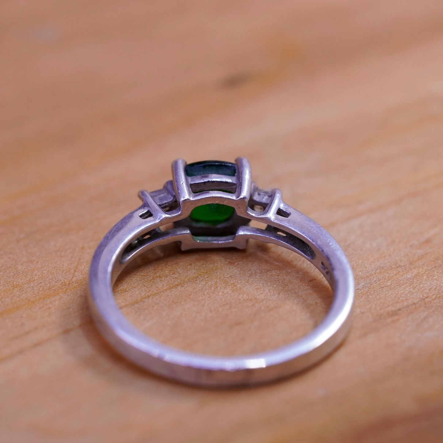 Size 7.25, vintage Sterling 925 silver handmade ring with peridot and cz