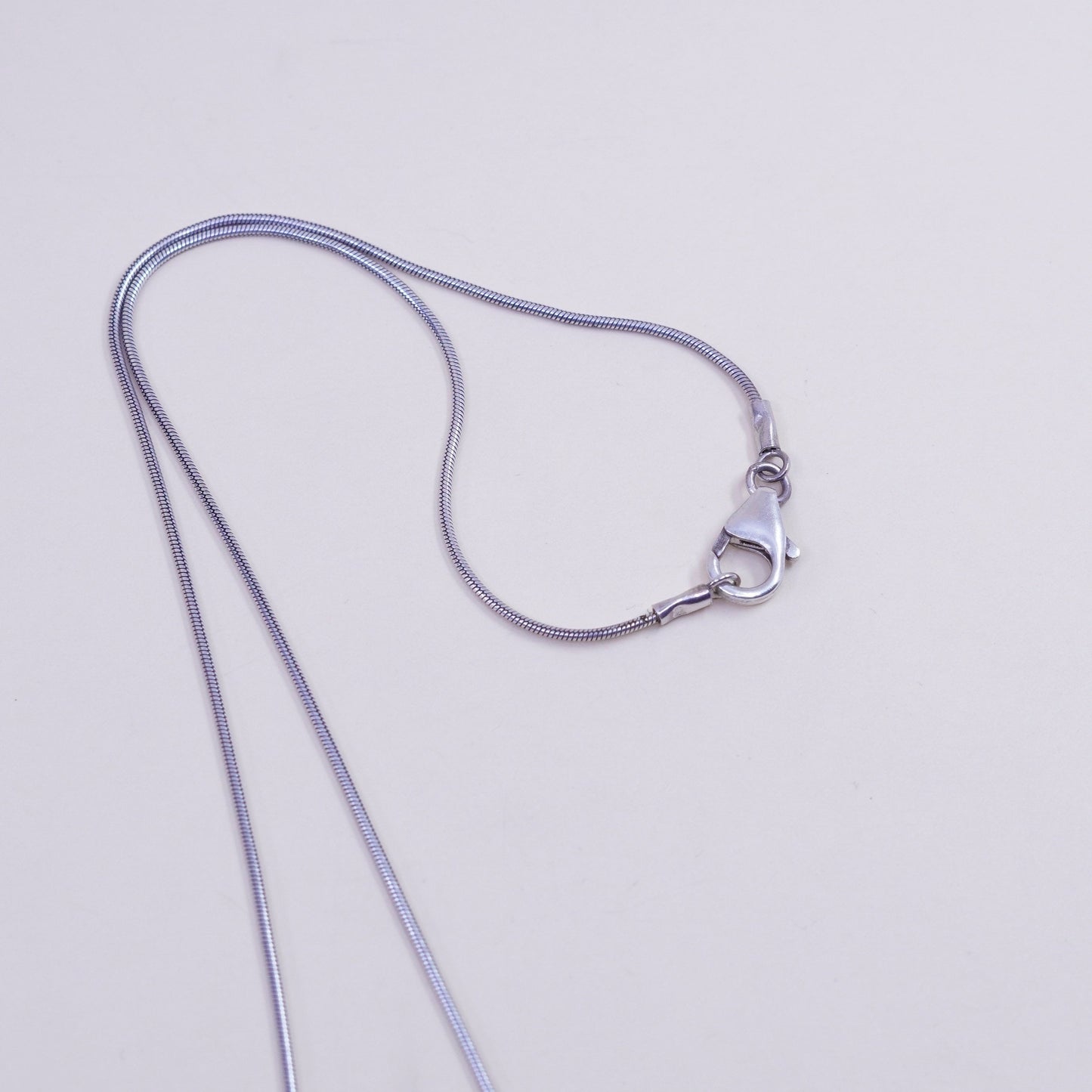 16” silpada 925 Sterling Silver snake Chain Necklace circle disc garnet Pendant