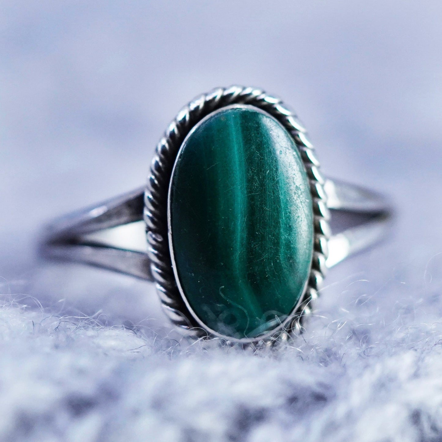 Size 6, Native American navajo Sterling 925 silver handmade ring with malachite