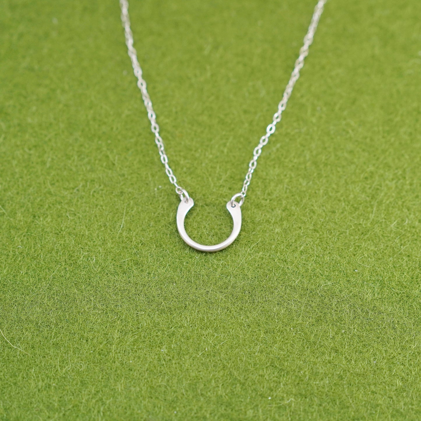 16” Sterling 925 silver handmade necklace, circle chain with horseshoe pendant