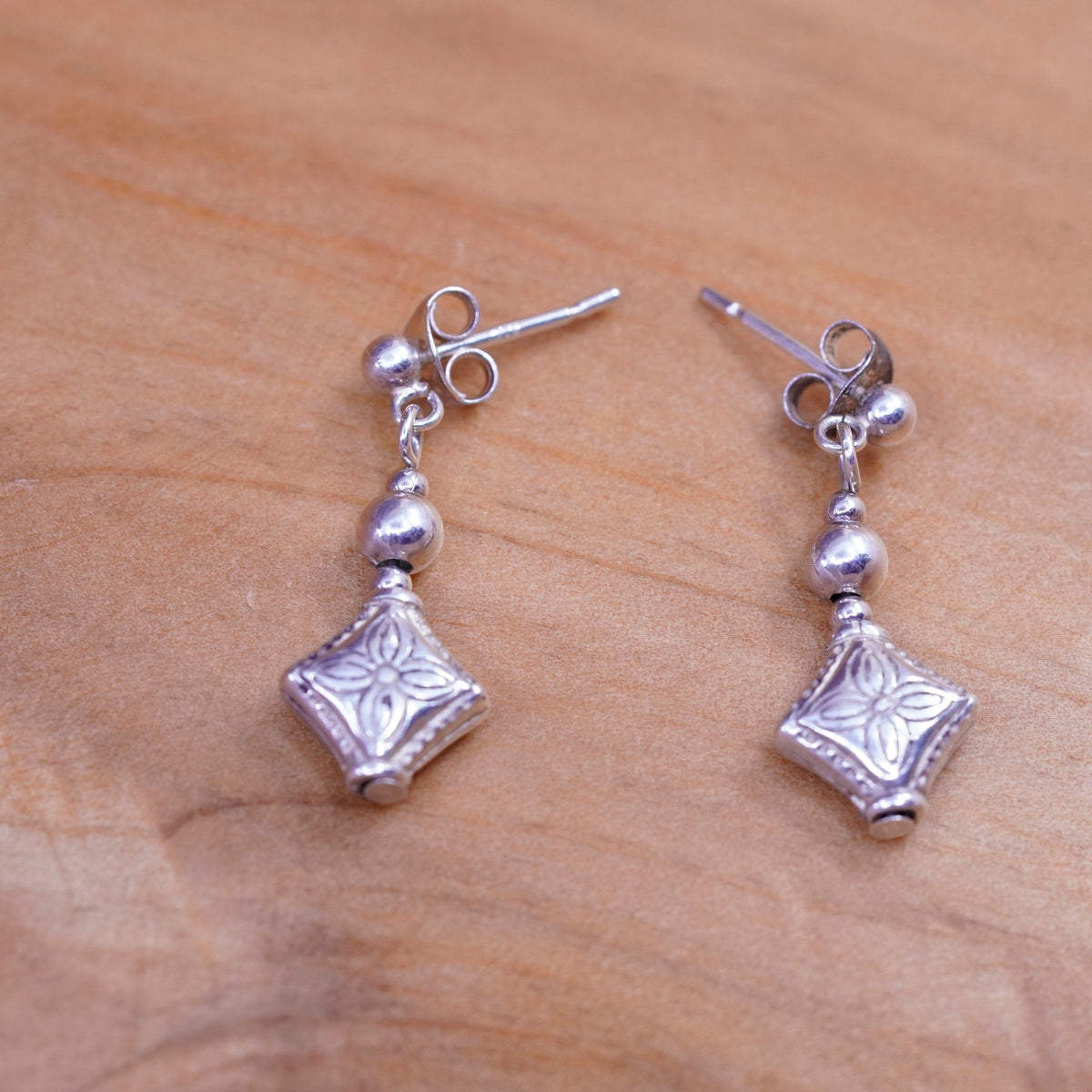 Vintage Sterling silver handmade earrings, textured 925 diamond dangled