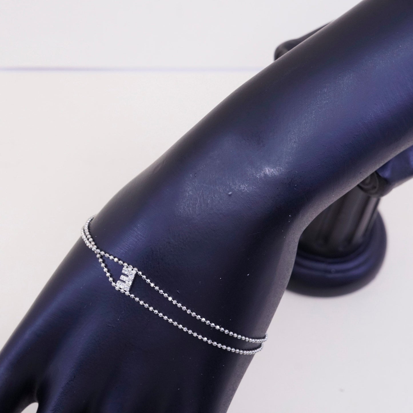 7”, 1mm, vtg sterling silver bracelet, double 925 beads with initial E and Cz