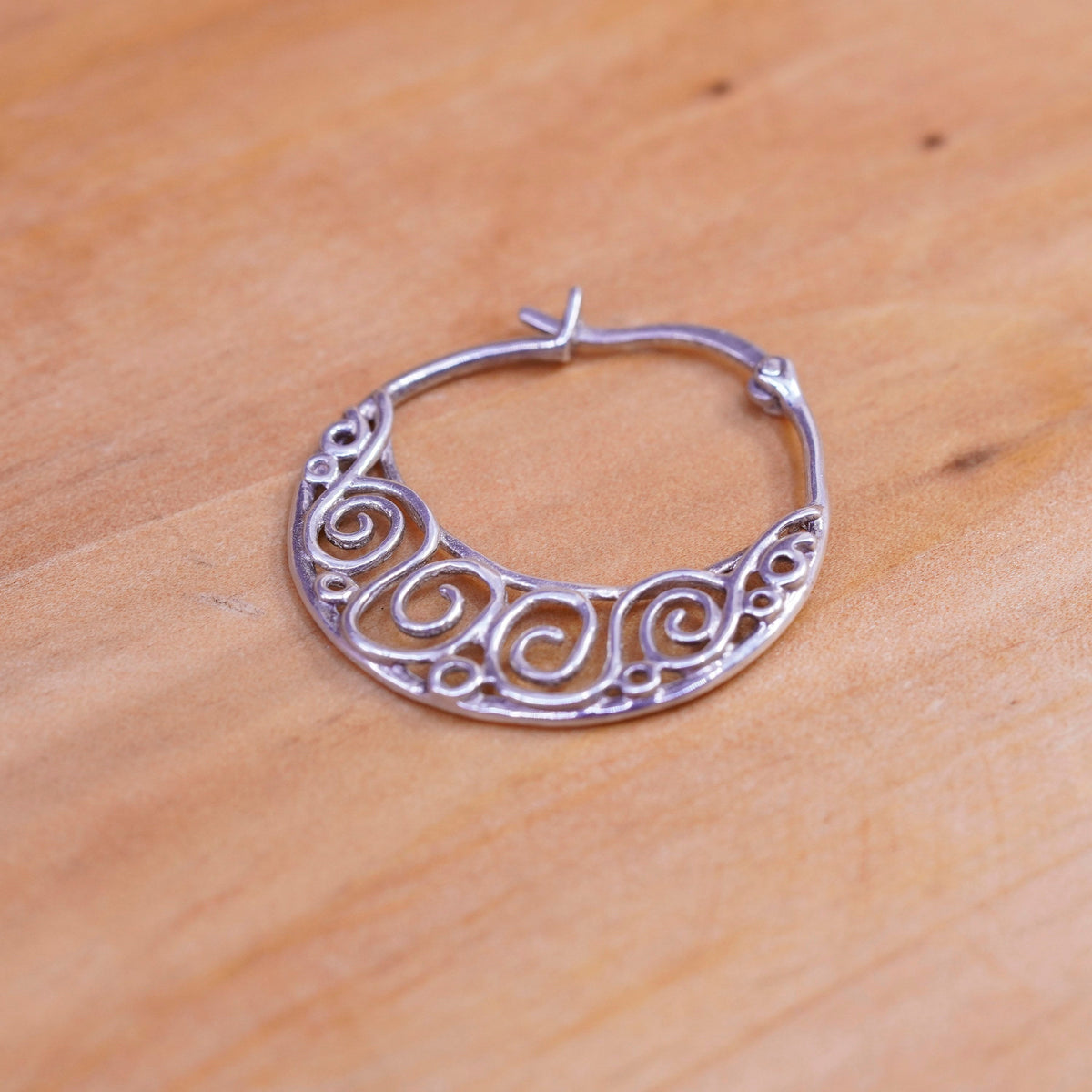 1”, vintage Sterling silver filigree hoop earrings, 925 huggie