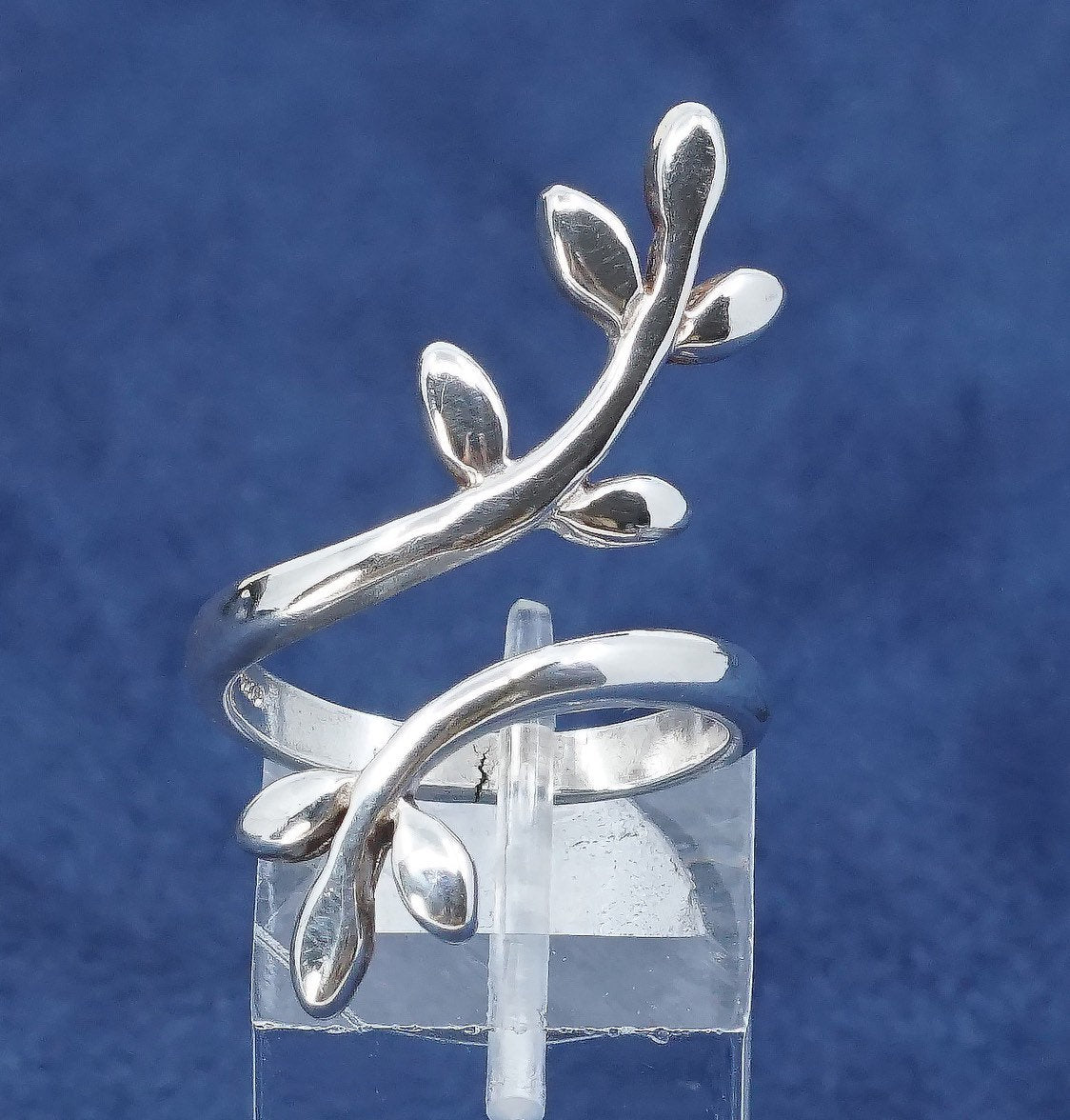sz 6.5, vtg Sterling silver handmade ring, 925 band w/ leaves