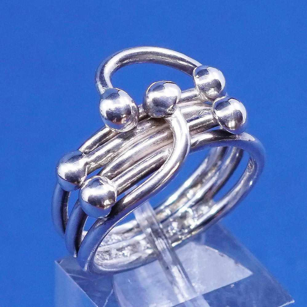 Size 7.75, vtg sterling silver handmade ring, 925 wired ring w/ beads