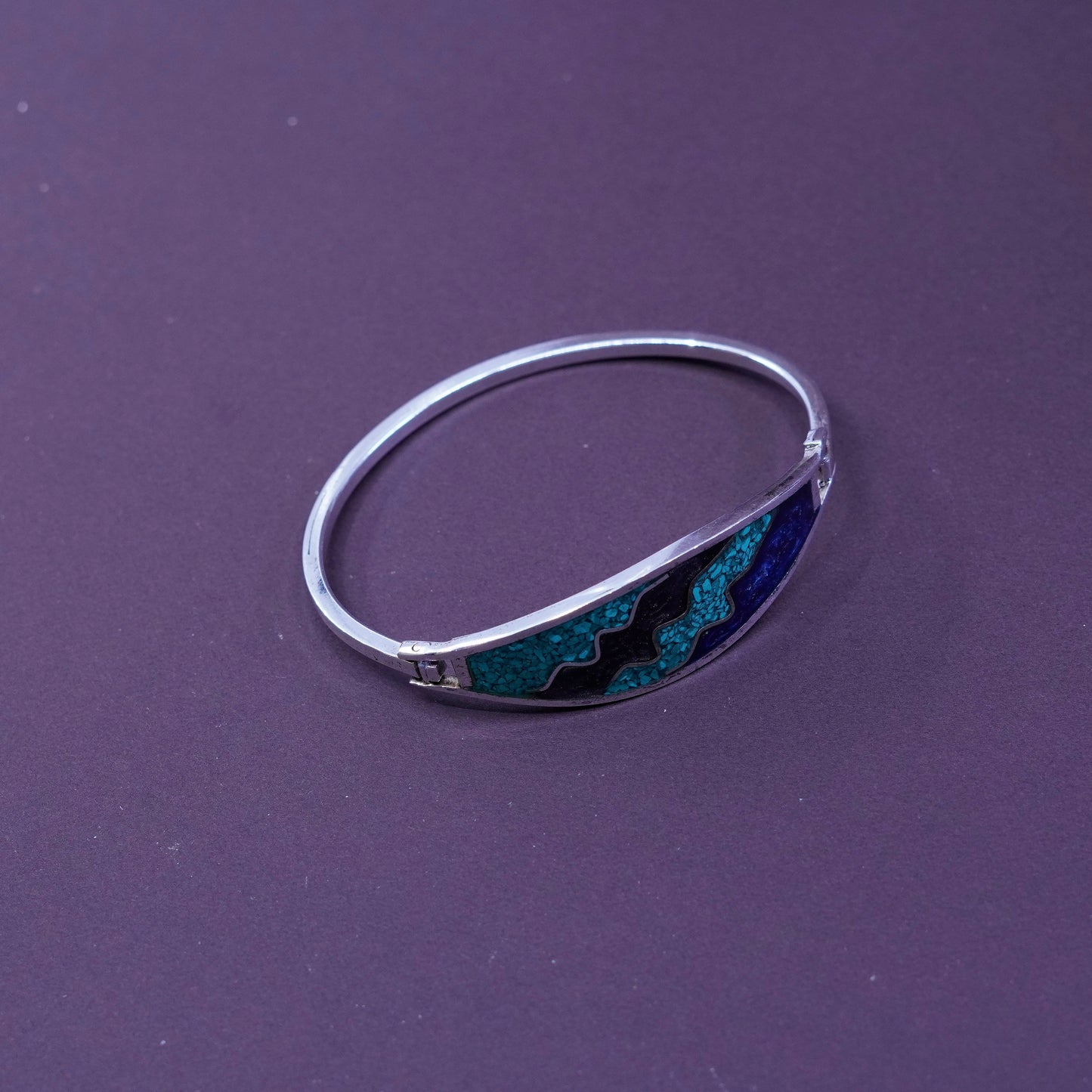 7”, silver bracelet, Mexico alpaca hinged ribbed bangle with enamel turquoise