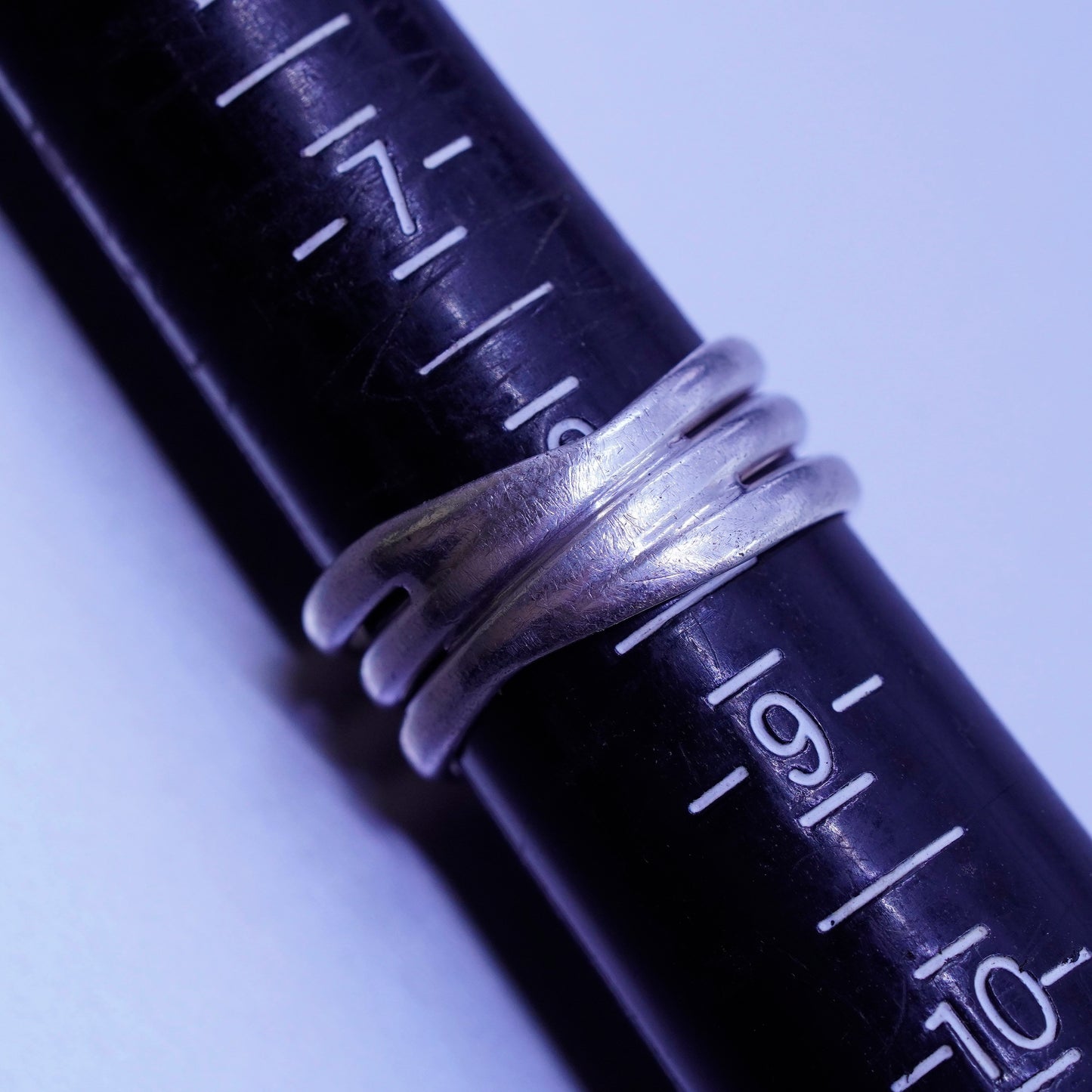 Size 8, vintage Sterling 925 silver handmade ring, ribbed band