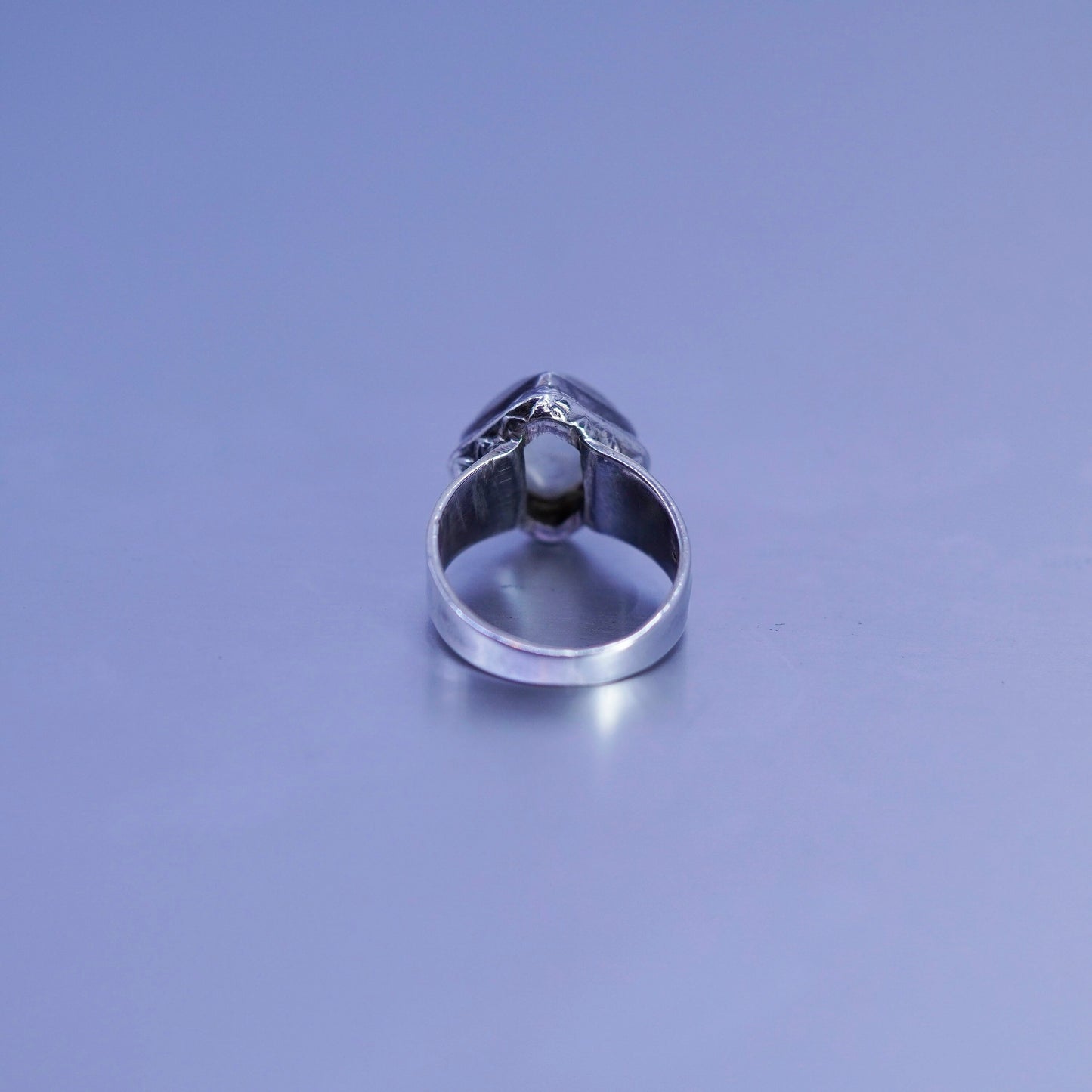 Size 6.5, vintage Sterling 925 silver handmade ring with moonstone