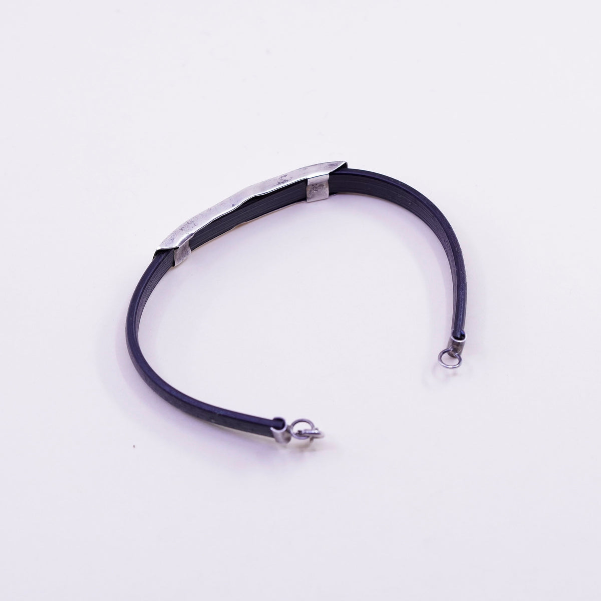 7.5”, Vintage black rubber chain with sterling 925 silver bar