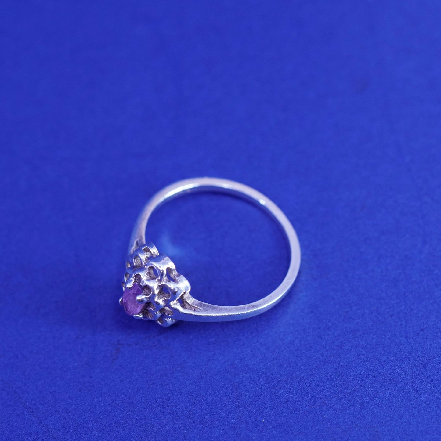Size 7.25, vintage Sterling 925 silver handmade flower ring with amethyst