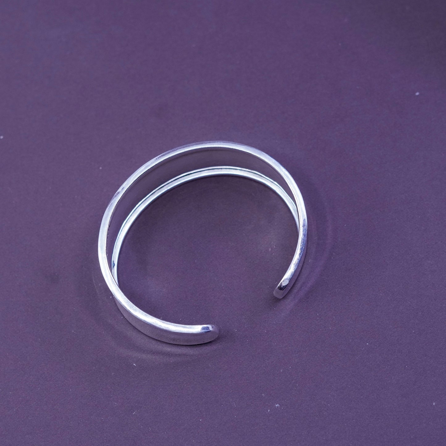 6.5”, vtg southwestern Sterling silver handmade bracelet, wide ribbed 925 cuff