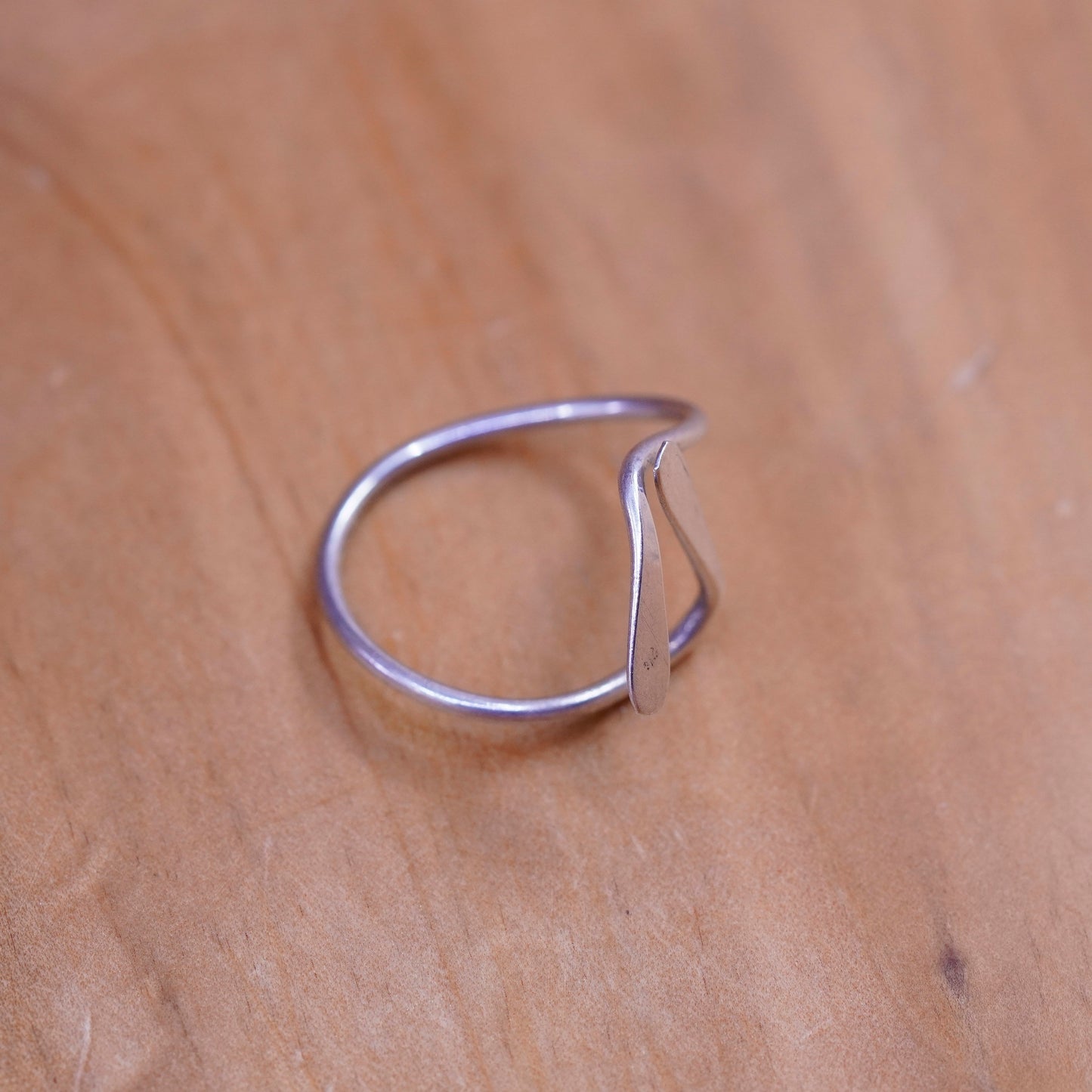 Size 5.75, vintage Sterling silver handmade ring, 925 wrap band