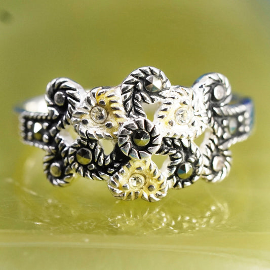 Size 6, vintage Sterling silver handmade ring, 925 clover with marcasite