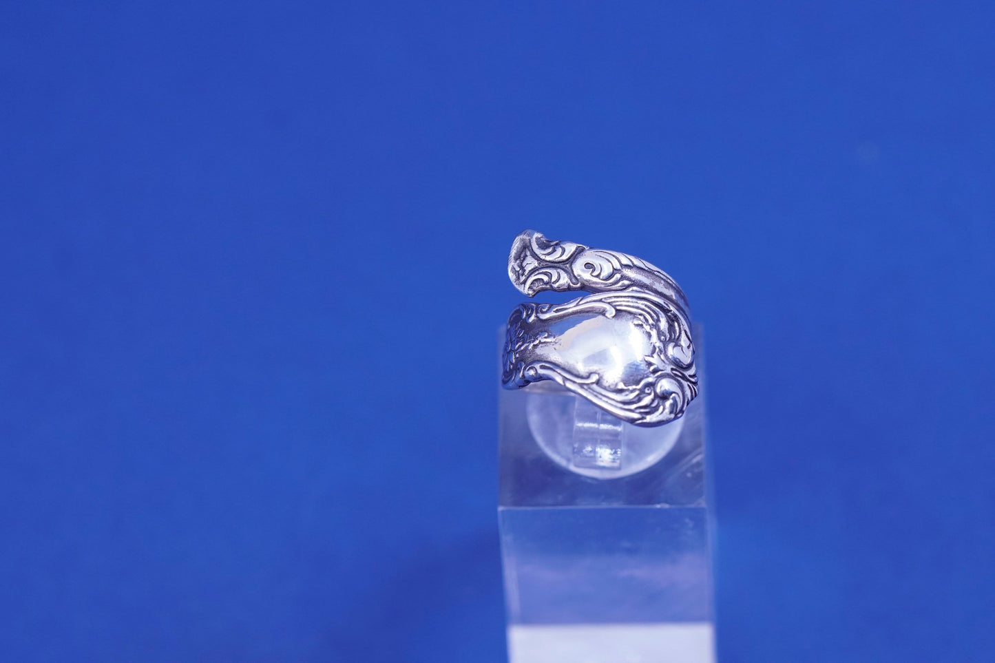 Size 4.75, vintage Sterling silver handmade ring, 925 flower spoon wrap band